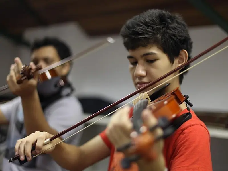 Santos abre mais de 750 vagas para cursos de dança e música na Zona Noroeste e Caruara