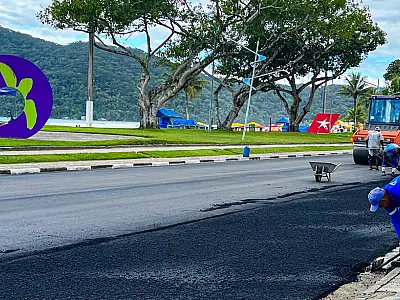 Avenida Tomé de Souza recebe 700 toneladas de asfáltico no Centro de Bertioga