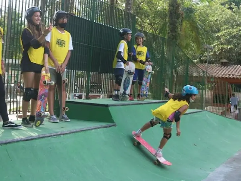 Santos abre 150 vagas para escola de skate gratuita
