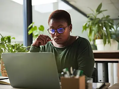 Governo do Brasil lança relatório da Consulta Pública sobre Combate ao Racismo nas Plataformas