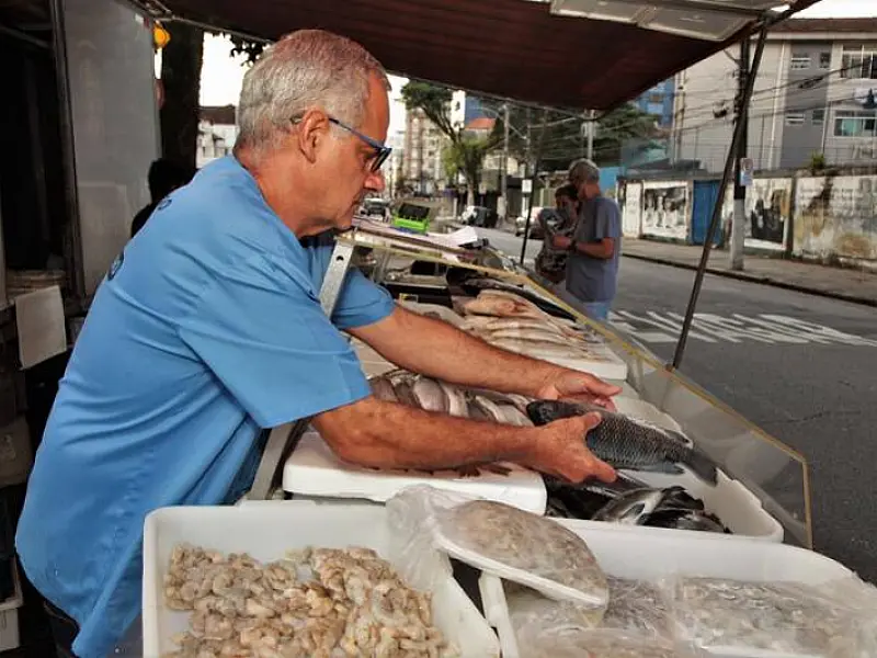 Santos facilita compra do peixe da Semana Santa para quem deixou para última hora