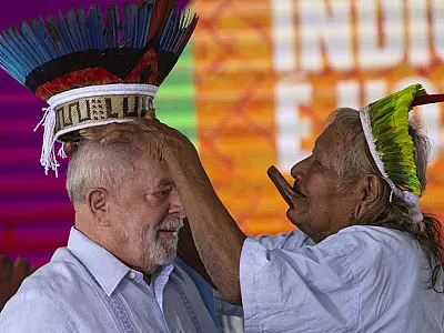 Lula assina demarcação de seis terras indígenas