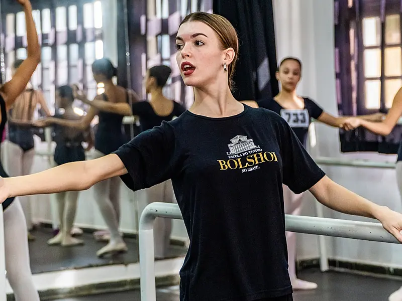 Cidade de Bertioga recebe seletiva para bolsas na Escola Teatro Bolshoi Brasil