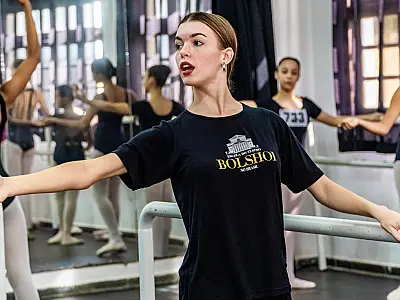 Cidade de Bertioga recebe seletiva para bolsas na Escola Teatro Bolshoi Brasil
