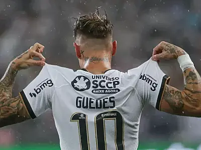 Guedes espera ficar marcado no Corinthians por gols contra o Palmeira