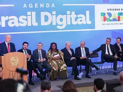 Entenda o que é a adultização infantil e a nova lei para proteção no ambiente digital

