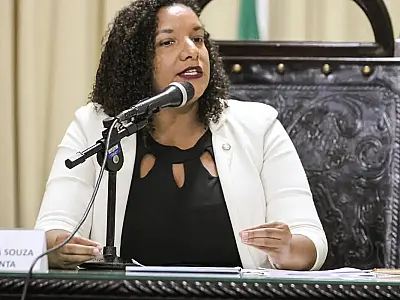 Deputada do RJ registra ocorrência após receber ameaça de morte