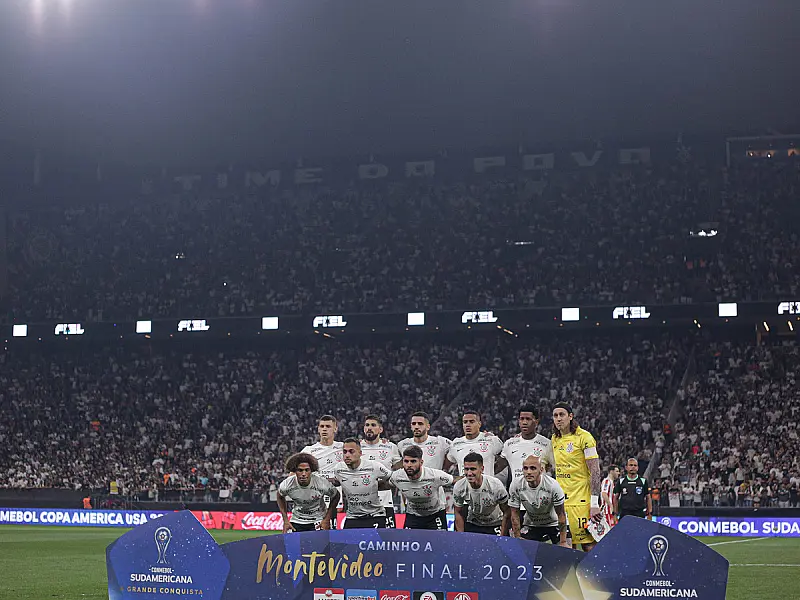 Corinthians e Fortaleza disputam vaga na final da Sul-Americana