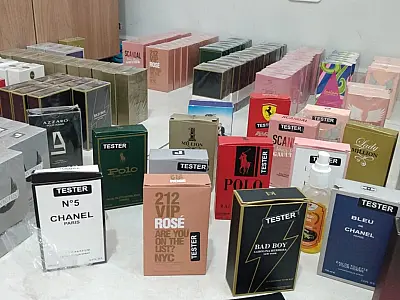 Polícia Civil prende em flagrante dupla vendendo perfumes falsificados como verdadeiros