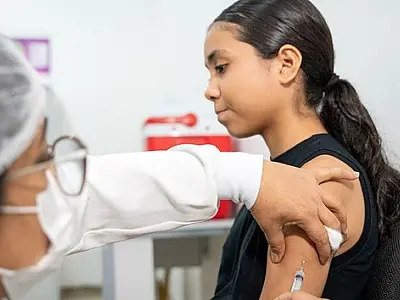 Ministério da Saúde lança estratégia para vacinar 657,1 mil jovens contra o HPV em São Paulo