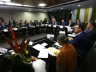 Mistura de biodiesel ao diesel passa a ser de 12% a partir de abril