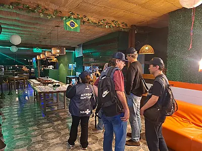 Vigilância Sanitária de Guarujá fiscaliza 30 estabelecimentos na Operação Bares da Copa