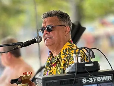 Chorinho no Aquário recebe os clássicos da MPB com Gi Razuk neste sábado (05)