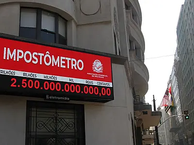 Impostômetro 20 anos: em duas décadas, R$ 40 trilhões foram pagos em impostos pela população