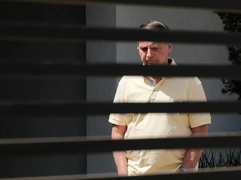 PM relata ao STF falha de sinal da tornozeleira de Bolsonaro