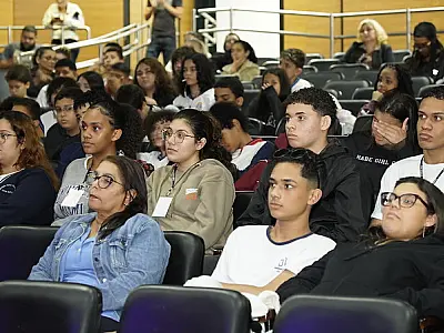 Conselho da Juventude estabelece parceria para oferecer 80 bolsas em cursos profissionalizantes