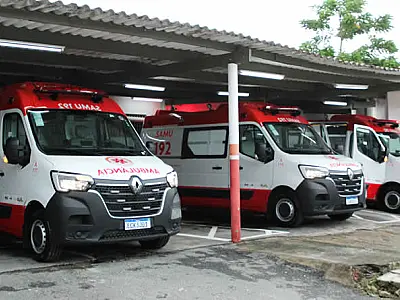 Frota do Samu de São Vicente é reforçada com entrega de três novas ambulâncias