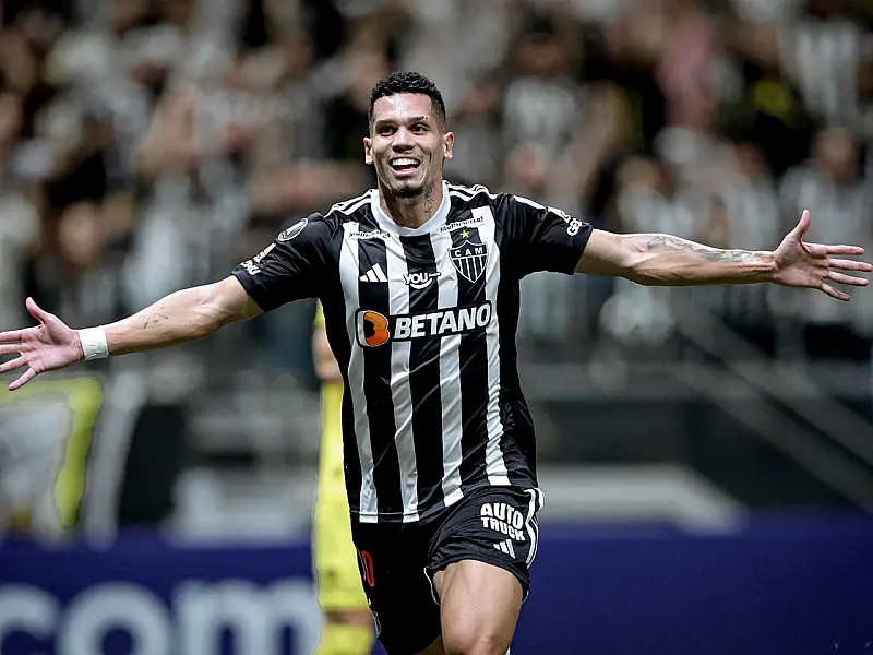 Gustavo Scarpa brilha e Atlético-MG bate o Peñarol na Libertadores