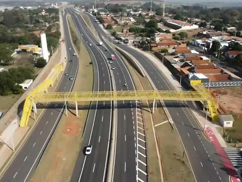 Rodovias concedidas ganharão 27 novas passarelas para pedestres até fim de 2026