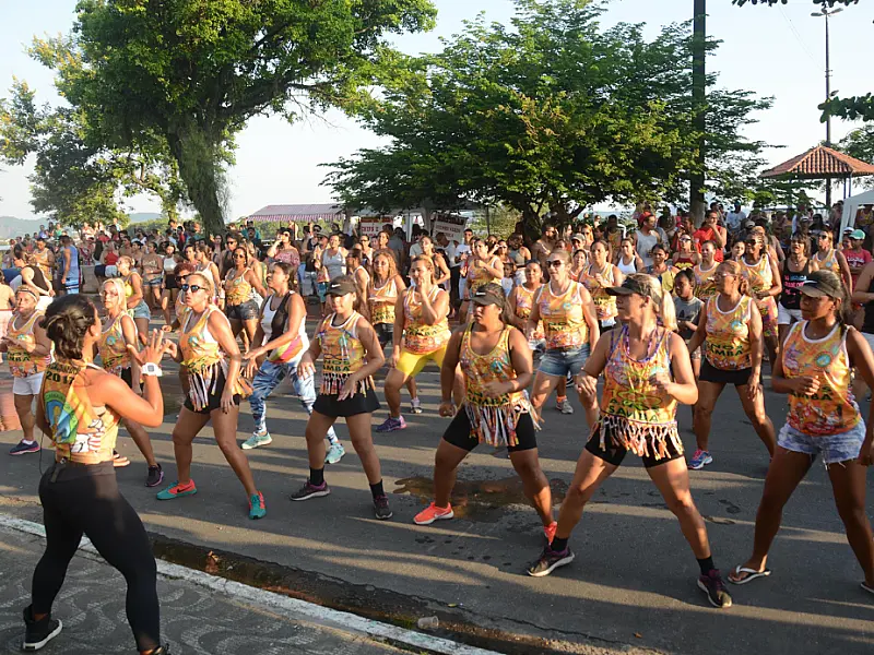 Carnaval de rua em Cubatão retorna após 2 anos de pandemia
