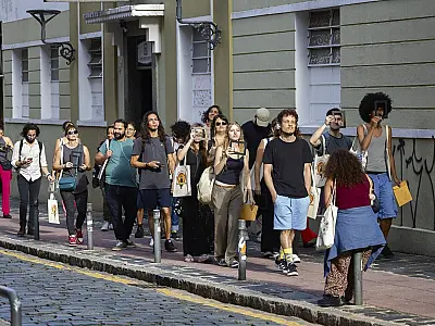Em Bando Coletivo estreia audiotour 'Cidade Clandestina' em Santos
