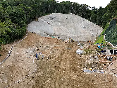 Obras de contenção do Morro Barreira do João Guarda estão 85% concluídas