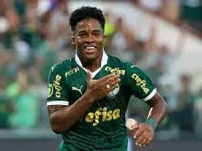 De malas prontas para Madri, Endrick se despede do Palmeiras