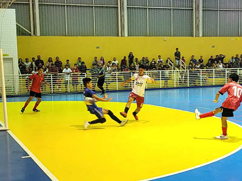 Time PG de futsal sub-14 masculino está na semifinal do Campeonato Metropolitano