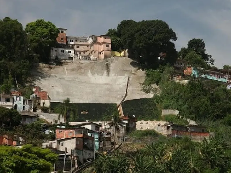 Santos busca maneiras para prevenir acidentes em áreas de risco