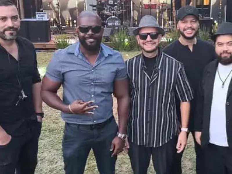 Swingroove agita o Brisamar Shopping neste domingo (30)