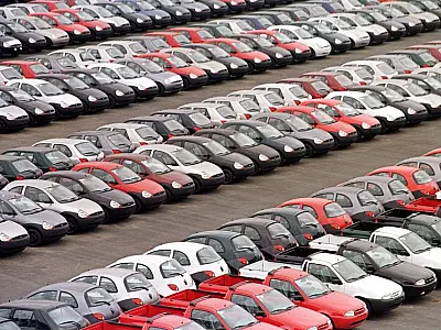 Venda de carros registra pior primeiro trimestre em 16 anos