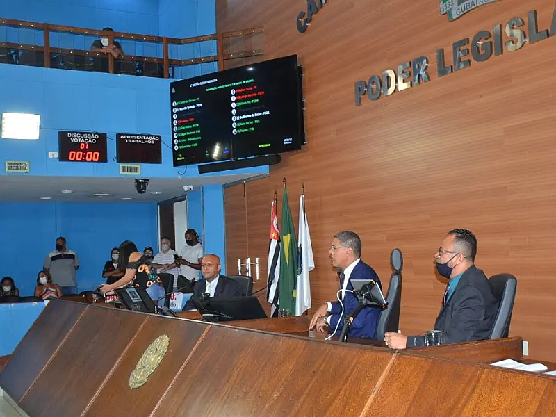 Projetos polêmicos de Ademário são aprovados