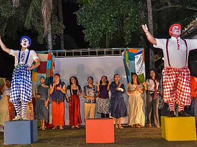 Na Páscoa, teatro 'Rua da Amargura' reconta Paixão de Cristo com cultura popular