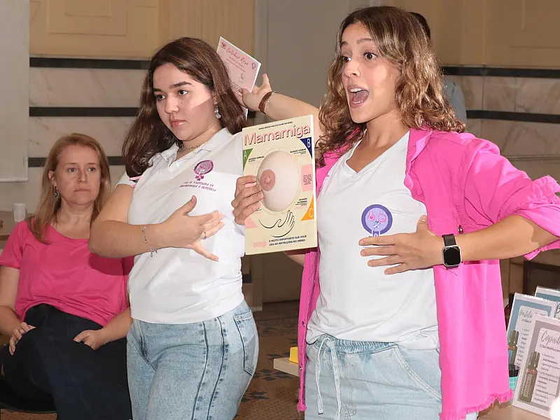Evento em Santos destaca importância do autoexame para detecção de câncer de mama