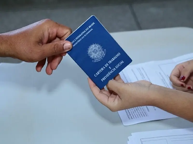 Desemprego cai para 8% no segundo trimestre, menor taxa desde 2014
