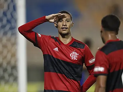 Flamengo tem estreia nota 10 na Copinha ao golear time adversário
