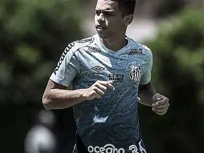 Após estancar sangria, Bustos planeja mais minutos para Sandry no Santos