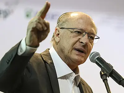 Alckmin diz que carga tributária não aumentou no governo Lula