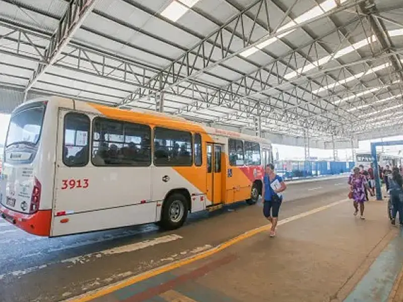 Ônibus municipais conta com esquema especial de funcionamento nos dias da Vila Junina