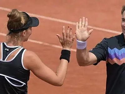Duplas de brasileiros avançam às quartas de final em Roland Garros