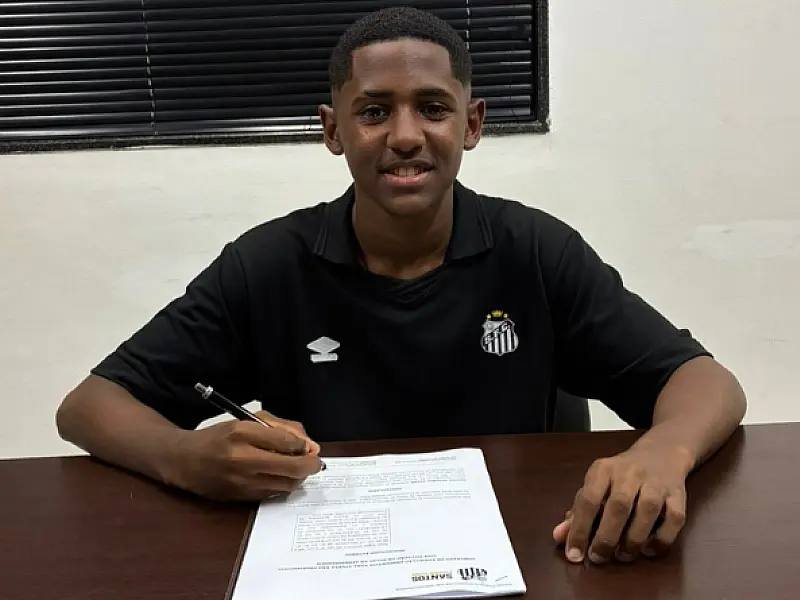 Talento fluminense, lateral Luan chega ao Santos para a sequência do Paulista Sub-13