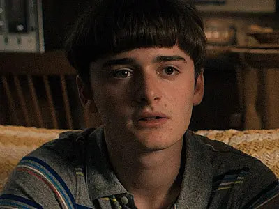 Noah Schnapp diz que Will de 'Stranger Things' o ajudou a se entender como gay