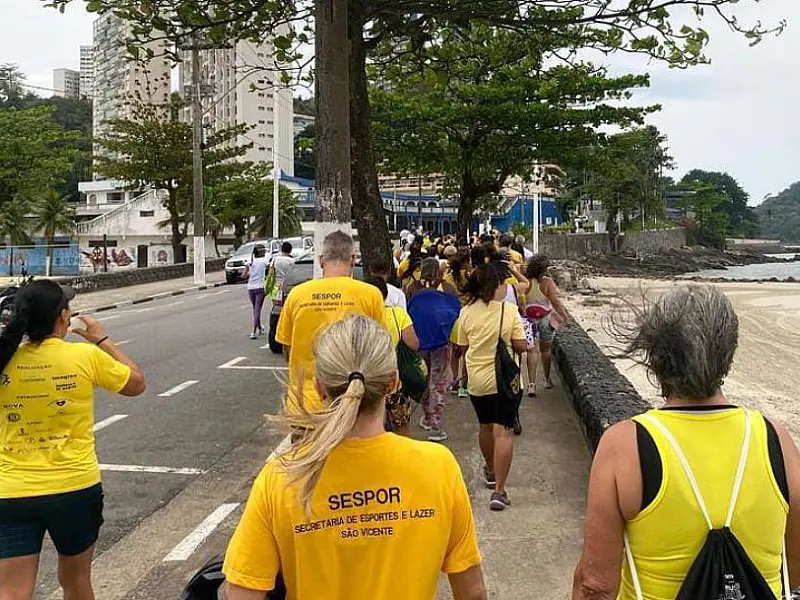 Caminhada Setembro Amarelo reúne mais de 100 pessoas e trabalha prevenção ao suicídio