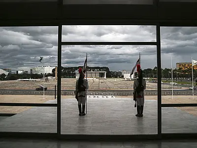 Equipe de segurança de Lula faz varredura no Palácio do Planalto