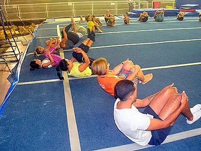 Hoje, dia 19, tem aulão de ginástica artística em homenagem aos pais, na PG