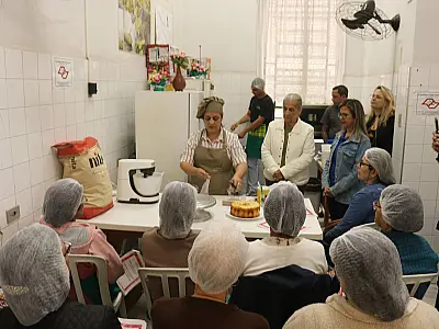 Empresa anuncia doação mensal de produtos para curso de padaria artesanal