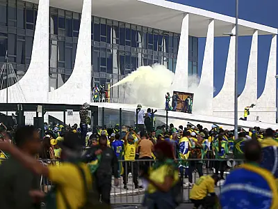 Moraes aceita denúncia contra outros 200 envolvidos nos atos golpistas