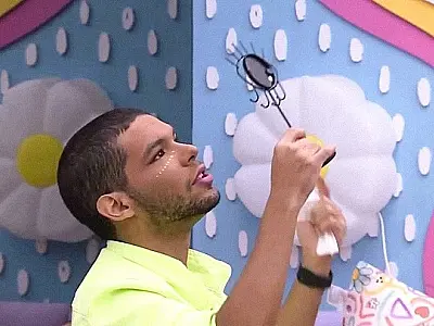 Vyni se destaca como figurante no Jogo da Discórdia