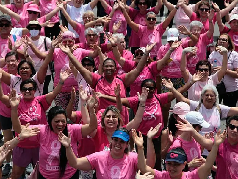 13ª edição da Caminhada Outubro Rosa ocorre neste domingo (3) em Santos