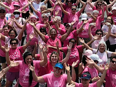 13ª edição da Caminhada Outubro Rosa ocorre neste domingo (3) em Santos